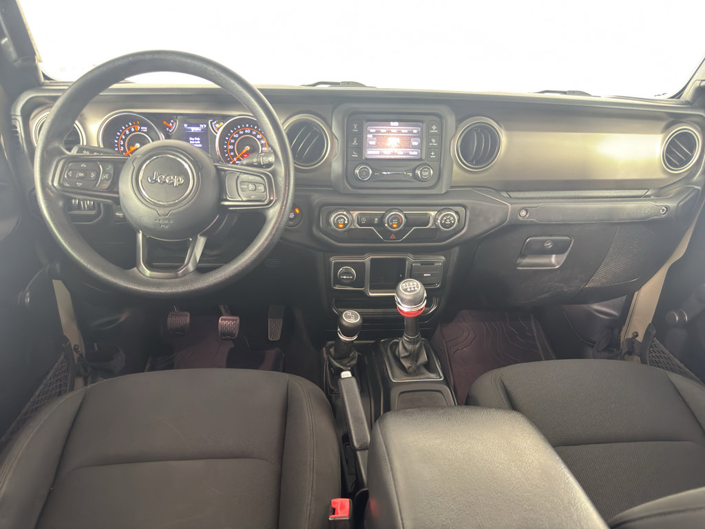 Used 2020 Jeep Gladiator Sport image 35