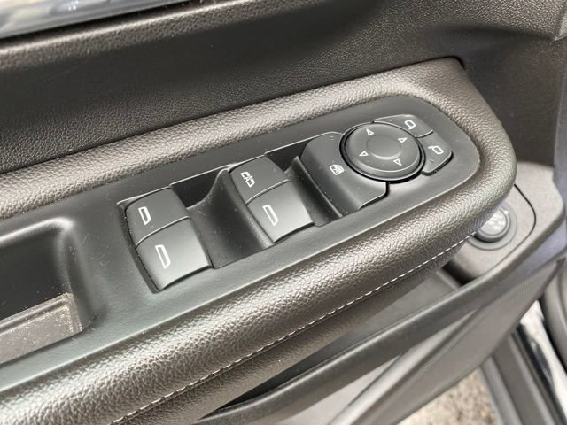 Certified 2022 GMC Terrain SLE w/ Driver Convenience Package image 15