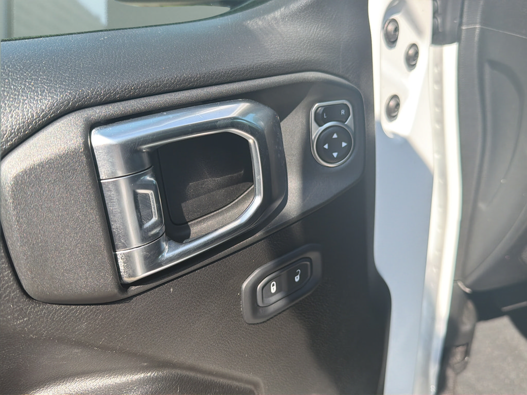 Used 2022 Jeep Wrangler Unlimited Sport w/ Sun And Sound Package AWD/4WD image 20