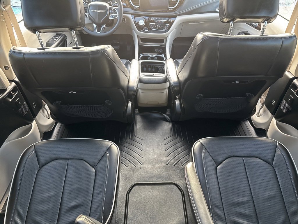 Used 2022 Chrysler Pacifica Limited image 28
