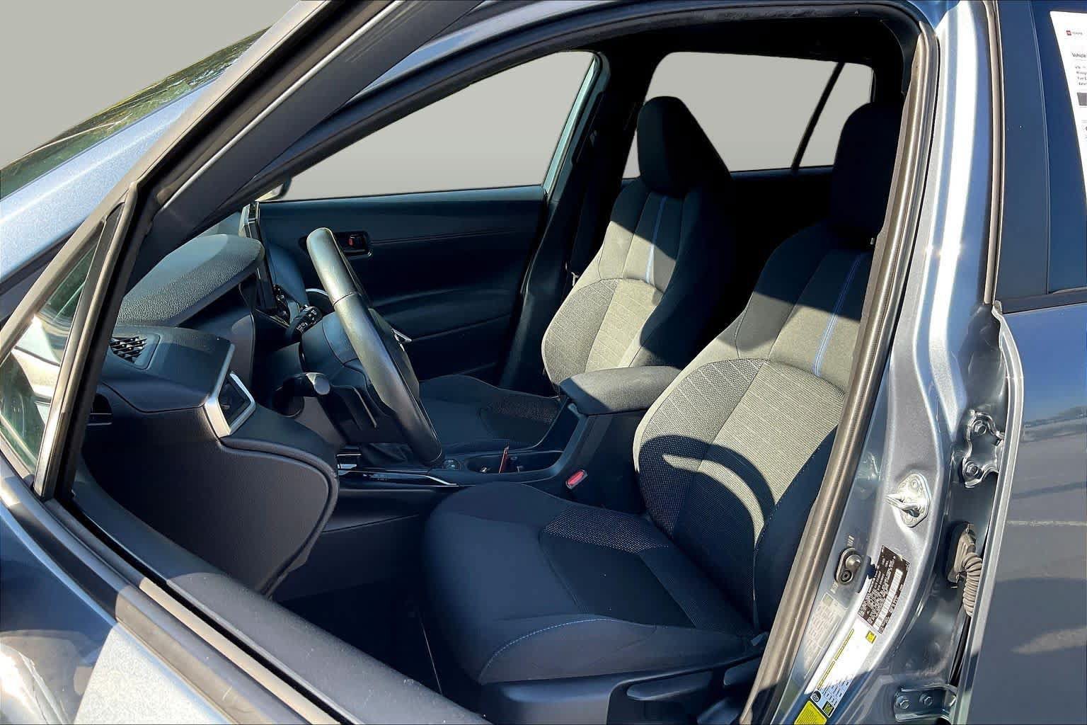 Used 2024 Toyota Corolla Cross AWD Hybrid image 8