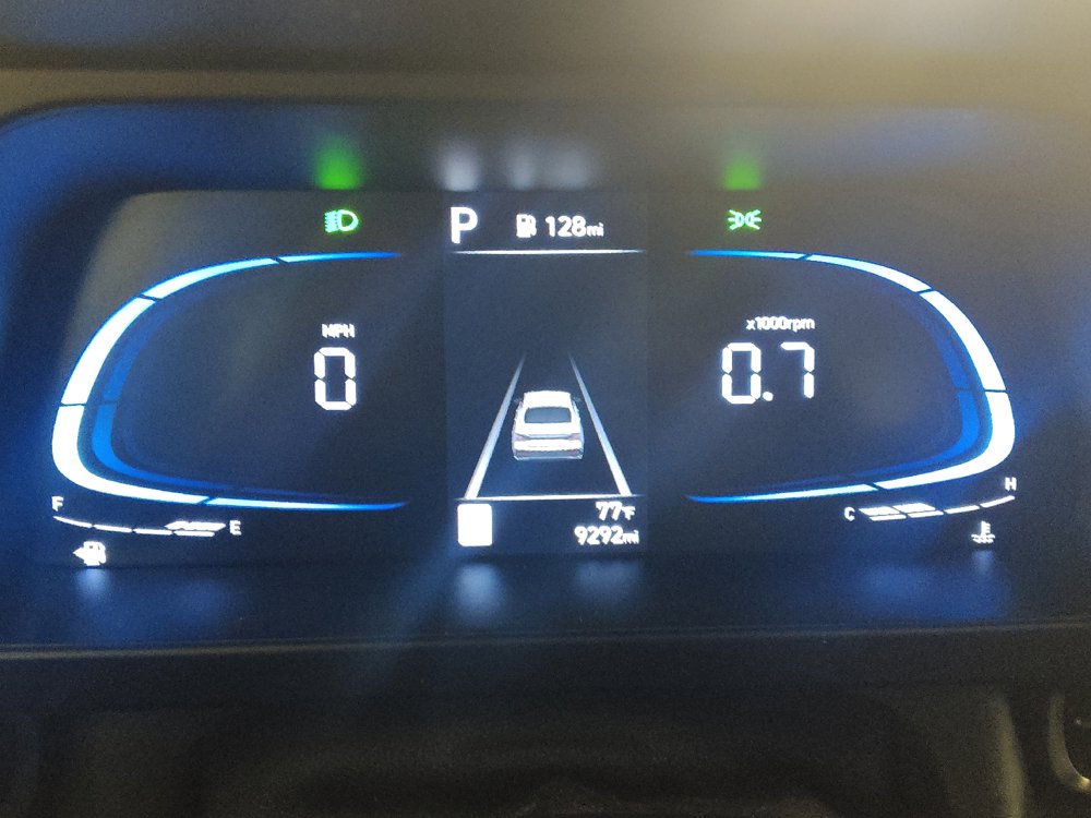 Used 2025 Hyundai Elantra Sport w/ Cargo Package FWD image 23
