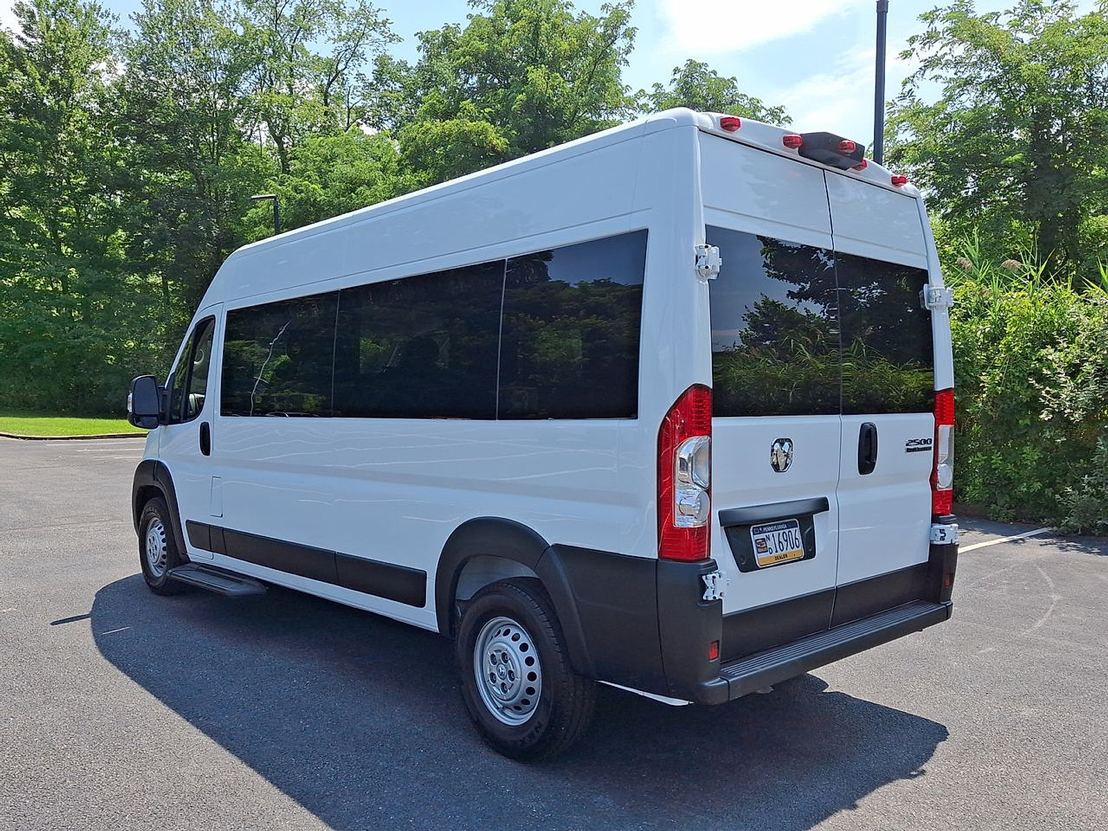 Used 2024 RAM ProMaster 2500 w/ Convenience Group FWD image 25