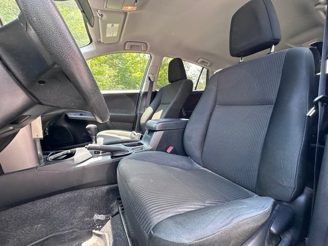 Used 2018 Toyota RAV4 LE AWD/4WD image 12