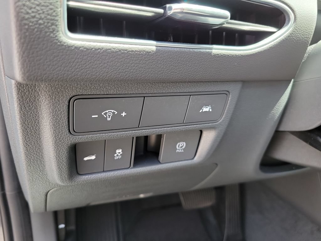 Certified 2022 Hyundai Sonata Limited FWD image 26