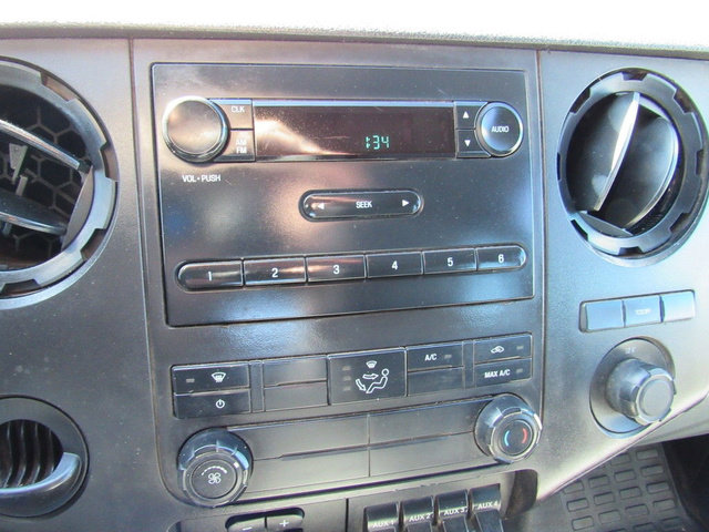 Used 2016 Ford F550 2WD Crew Cab Super Duty image 38