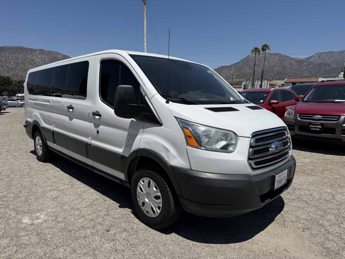 Used 2015 Ford Transit 350 XLT RWD image 3