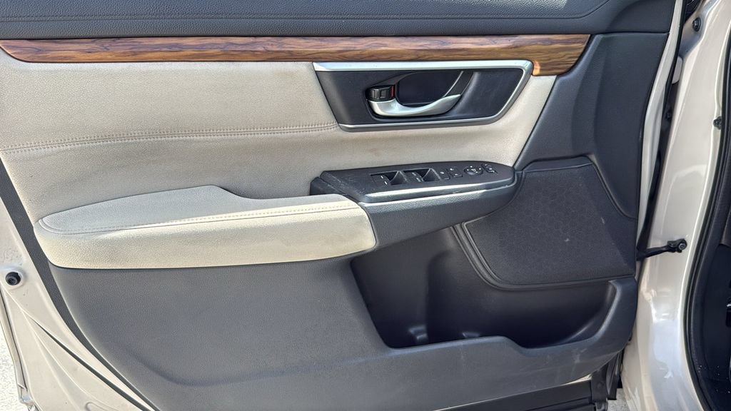 Used 2018 Honda CR-V EX image 19