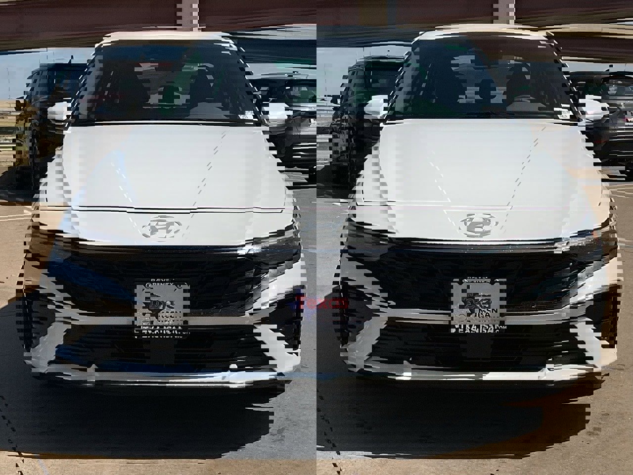 Used 2025 Hyundai Elantra SEL image 3