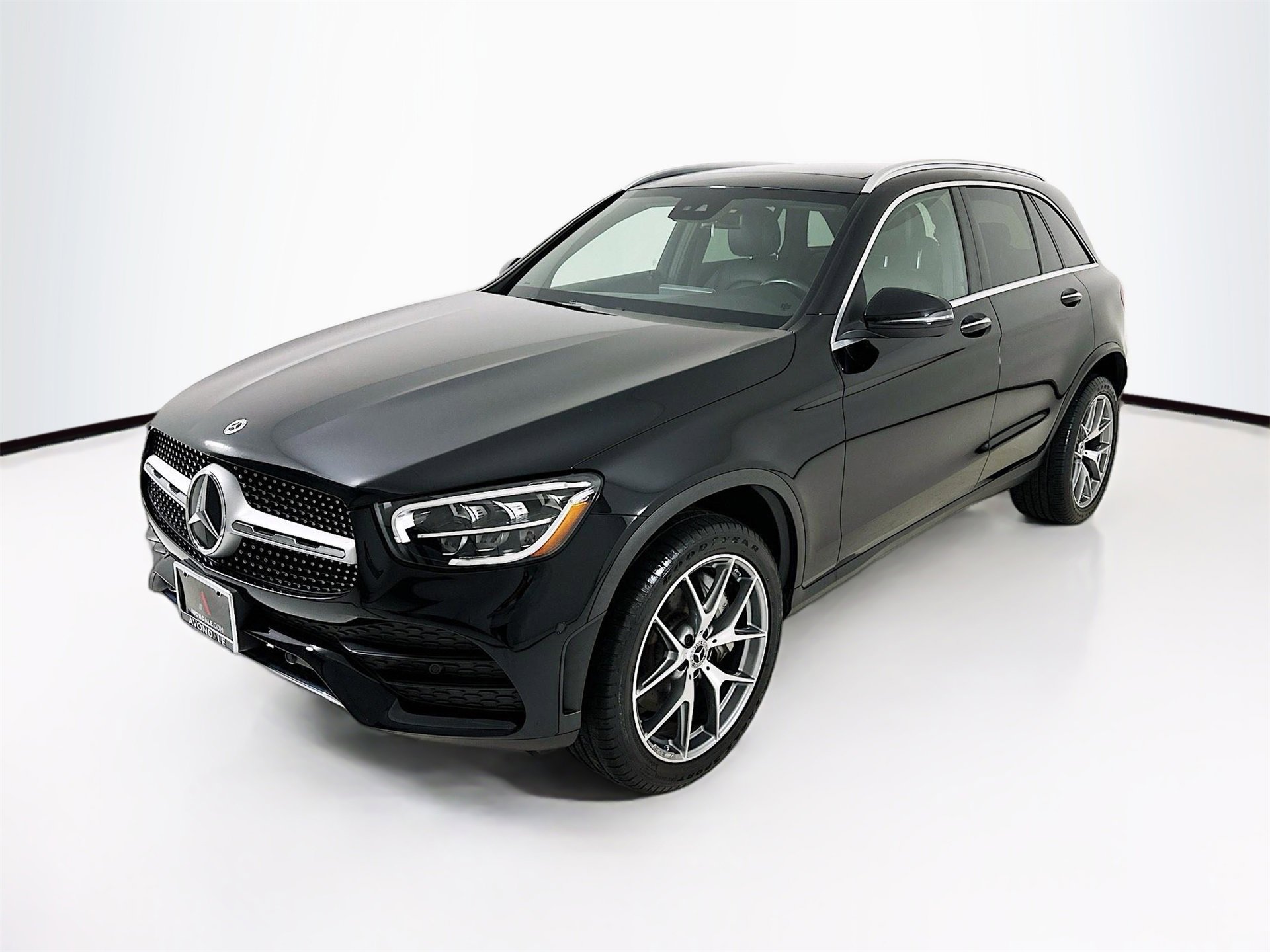 Used 2022 Mercedes-Benz GLC 300 4MATIC image 3