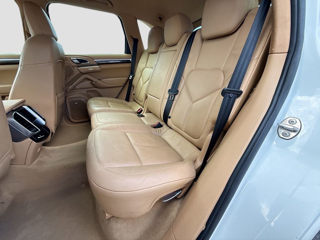 Used 2012 Porsche Cayenne image 20