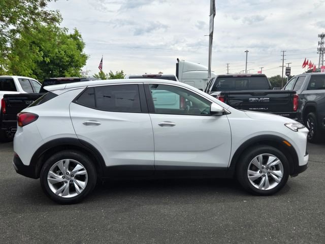 Used 2024 Buick Encore GX Preferred image 3