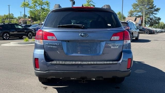 Used 2013 Subaru Outback 2.5i Limited AWD/4WD image 4