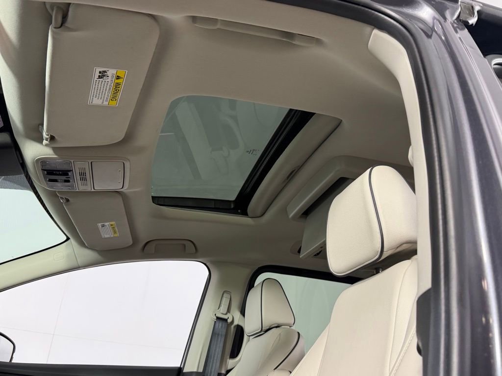 Used 2025 Honda Odyssey Touring image 23