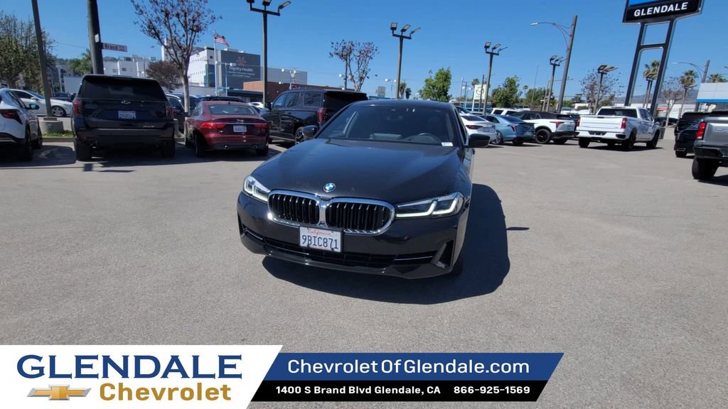 Used 2022 BMW 540i w/ M Sport Package image 3
