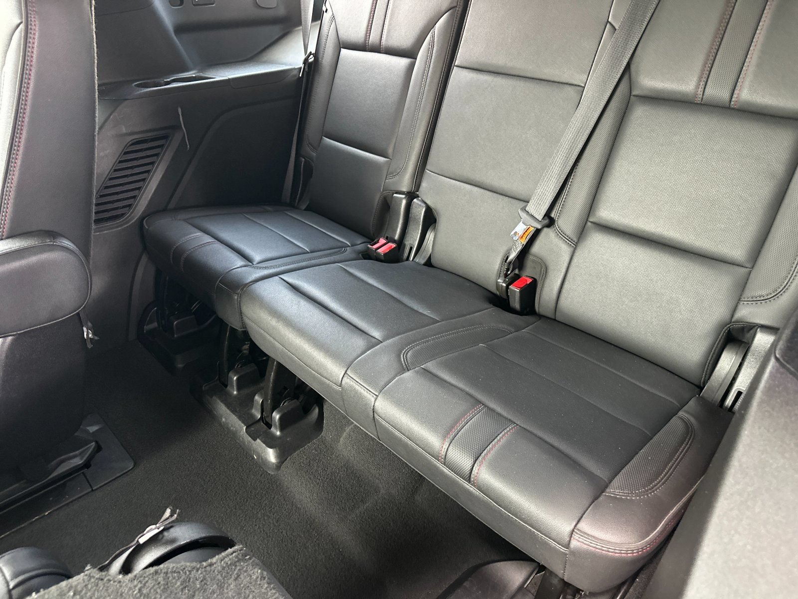 Used 2022 Chevrolet Tahoe RST w/ Luxury Package AWD/4WD image 15