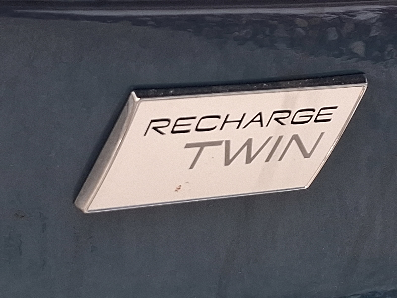 Certified 2024 Volvo C40 P8 Recharge Plus w/ Climate Package image 31