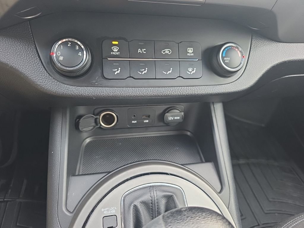 Used 2014 Kia Sportage LX image 11