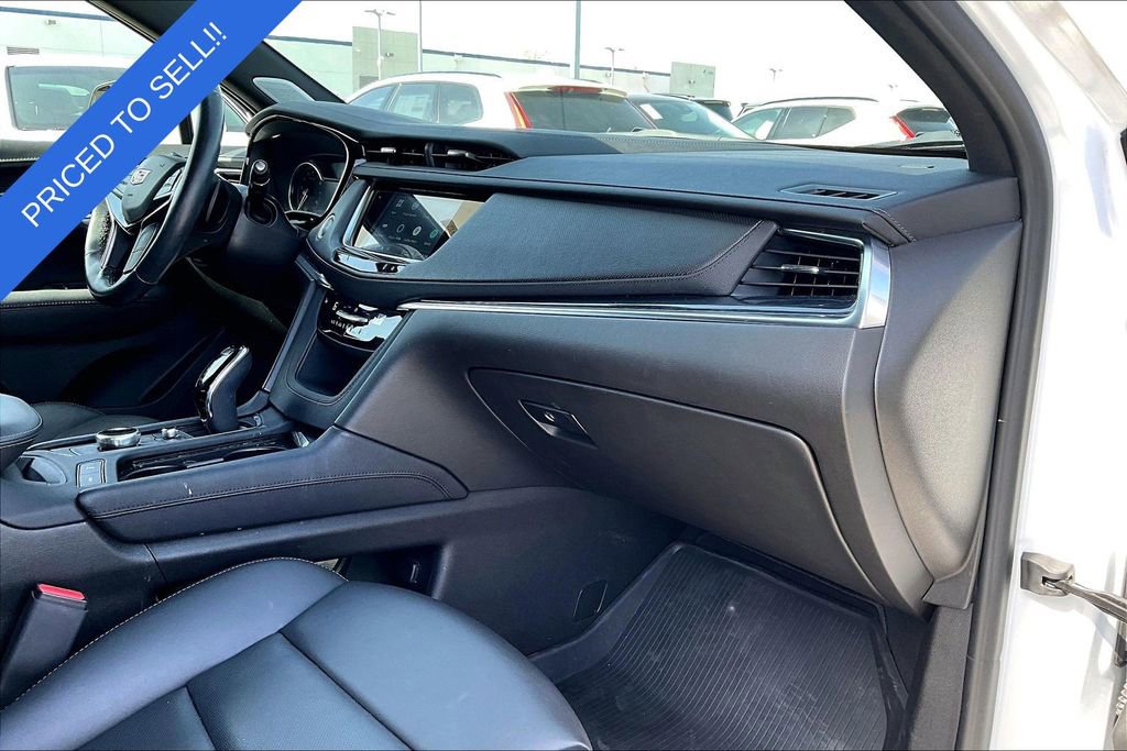 Used 2024 Cadillac XT5 Premium Luxury w/ LPO, Floor Liner Package image 21