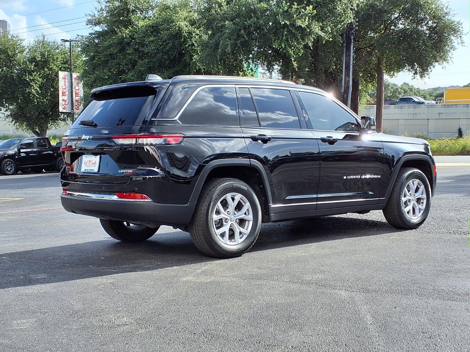 Used 2022 Jeep Grand Cherokee Limited RWD image 6
