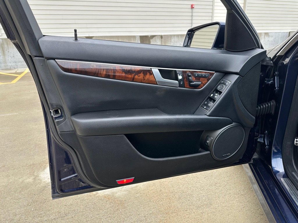 Used 2013 Mercedes-Benz C 300 4MATIC Sedan image 11