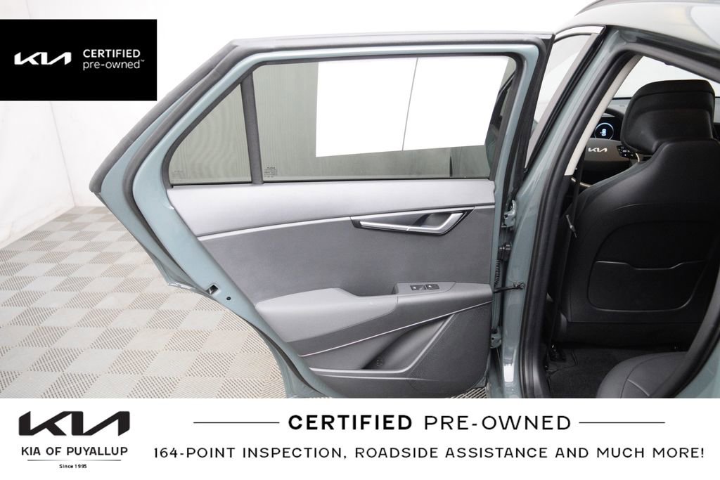 Certified 2024 Kia Niro Wind w/ Wind Preserve Package FWD image 12