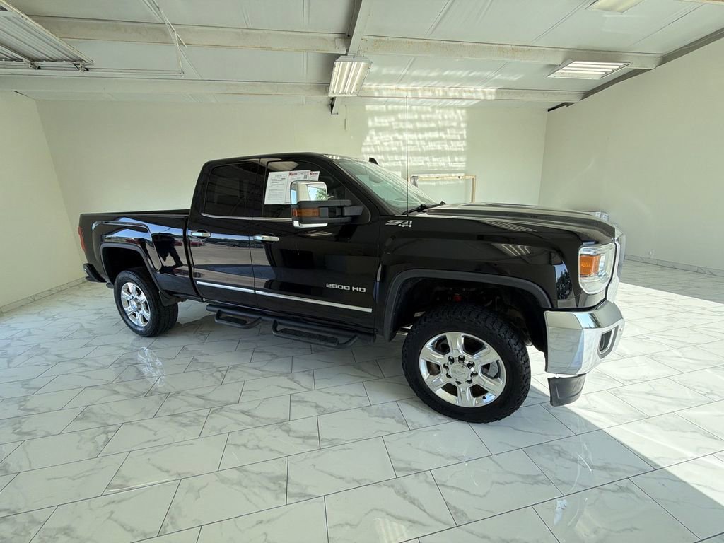 Used 2018 GMC Sierra 2500 SLT w/ Driver Alert Package AWD/4WD image 2