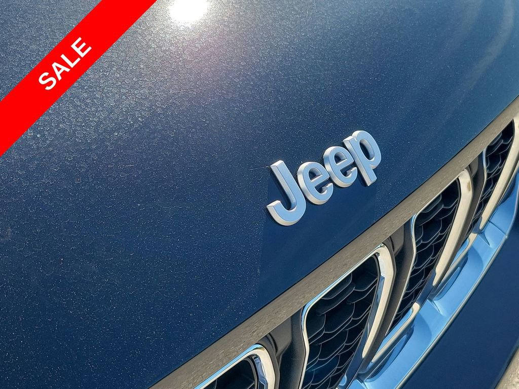 New 2025 Jeep Grand Cherokee Laredo w/ Luxury Tech Group I image 41