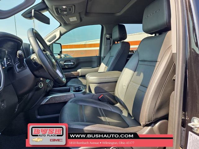 Used 2023 GMC Sierra 3500 Denali AWD/4WD image 17