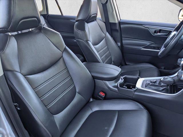 Used 2022 Toyota RAV4 XLE Premium image 22