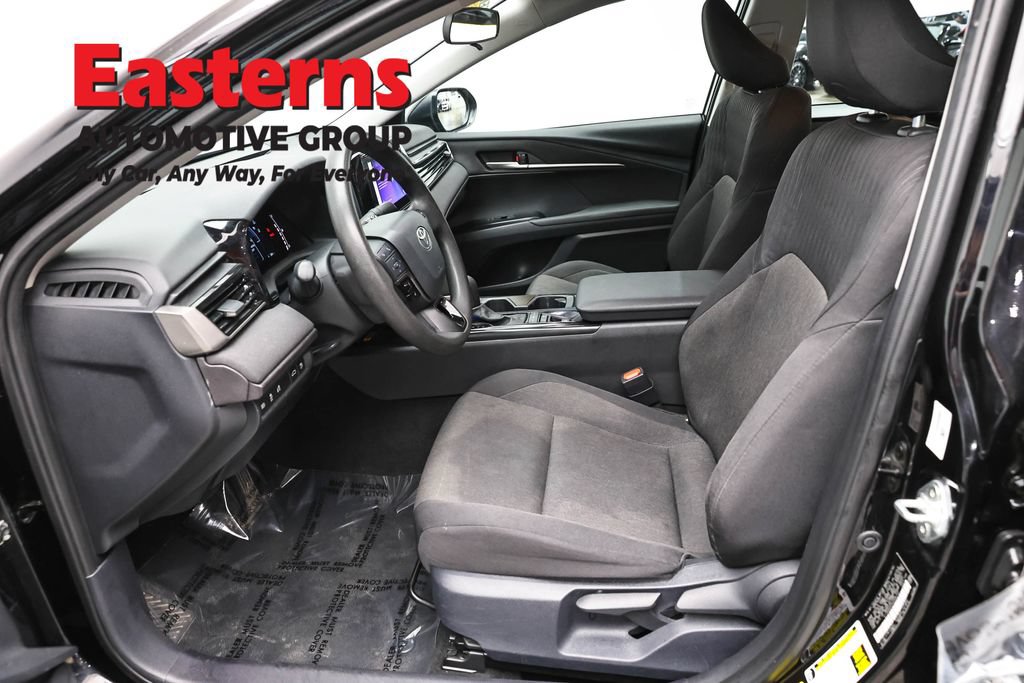 Used 2025 Toyota Camry LE FWD image 13