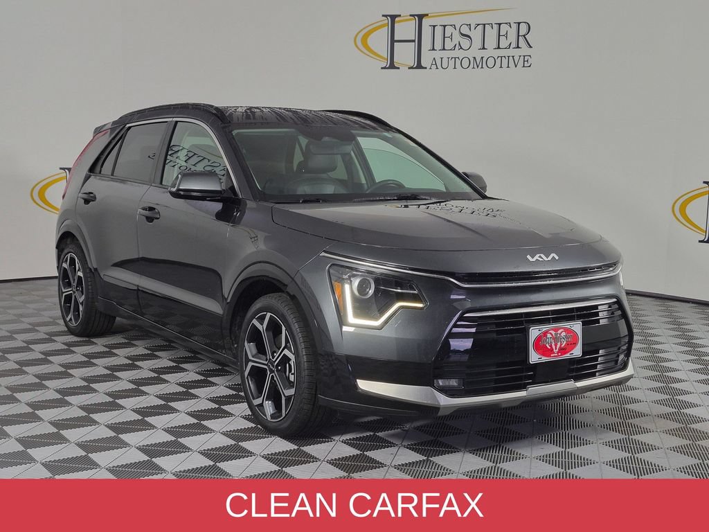Used 2023 Kia Niro EX Touring FWD image 2