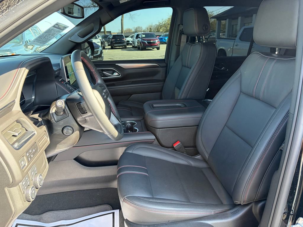 Used 2024 Chevrolet Tahoe RST w/ RST Performance Edition AWD/4WD image 16