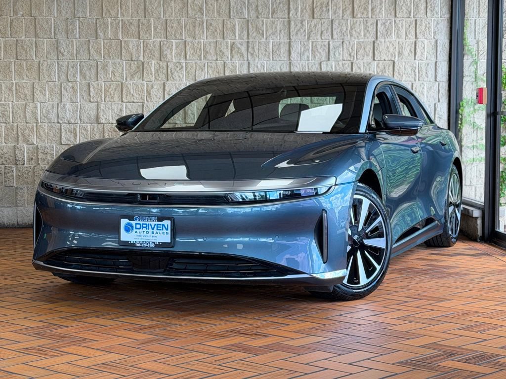Used 2025 Lucid Air Touring AWD/4WD image 2