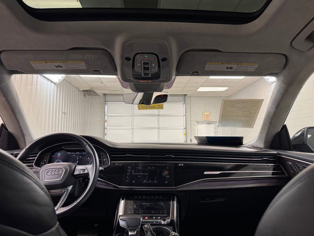 Used 2019 Audi Q8 Prestige w/ Luxury Package image 23