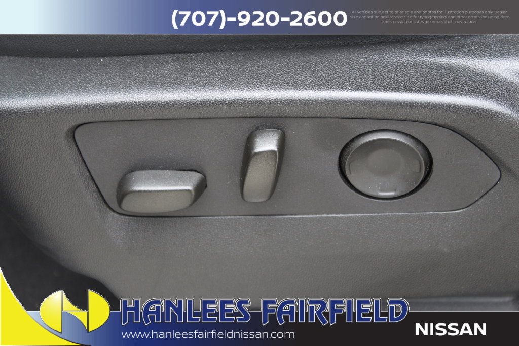 Used 2024 GMC Yukon SLT AWD/4WD image 14