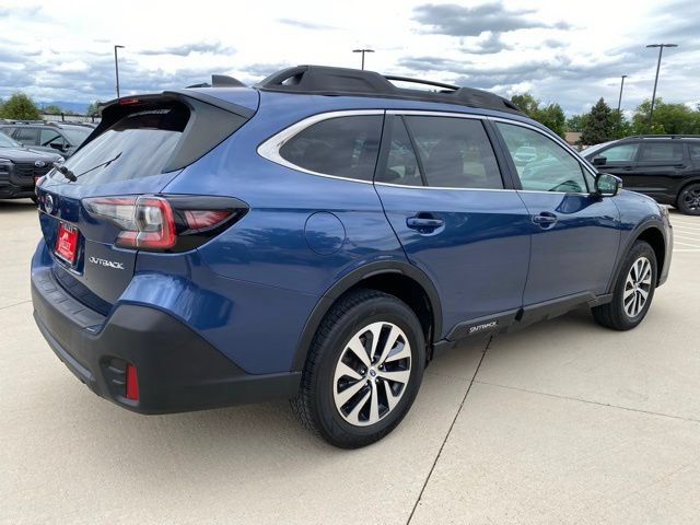 Used 2021 Subaru Outback Premium AWD/4WD image 5