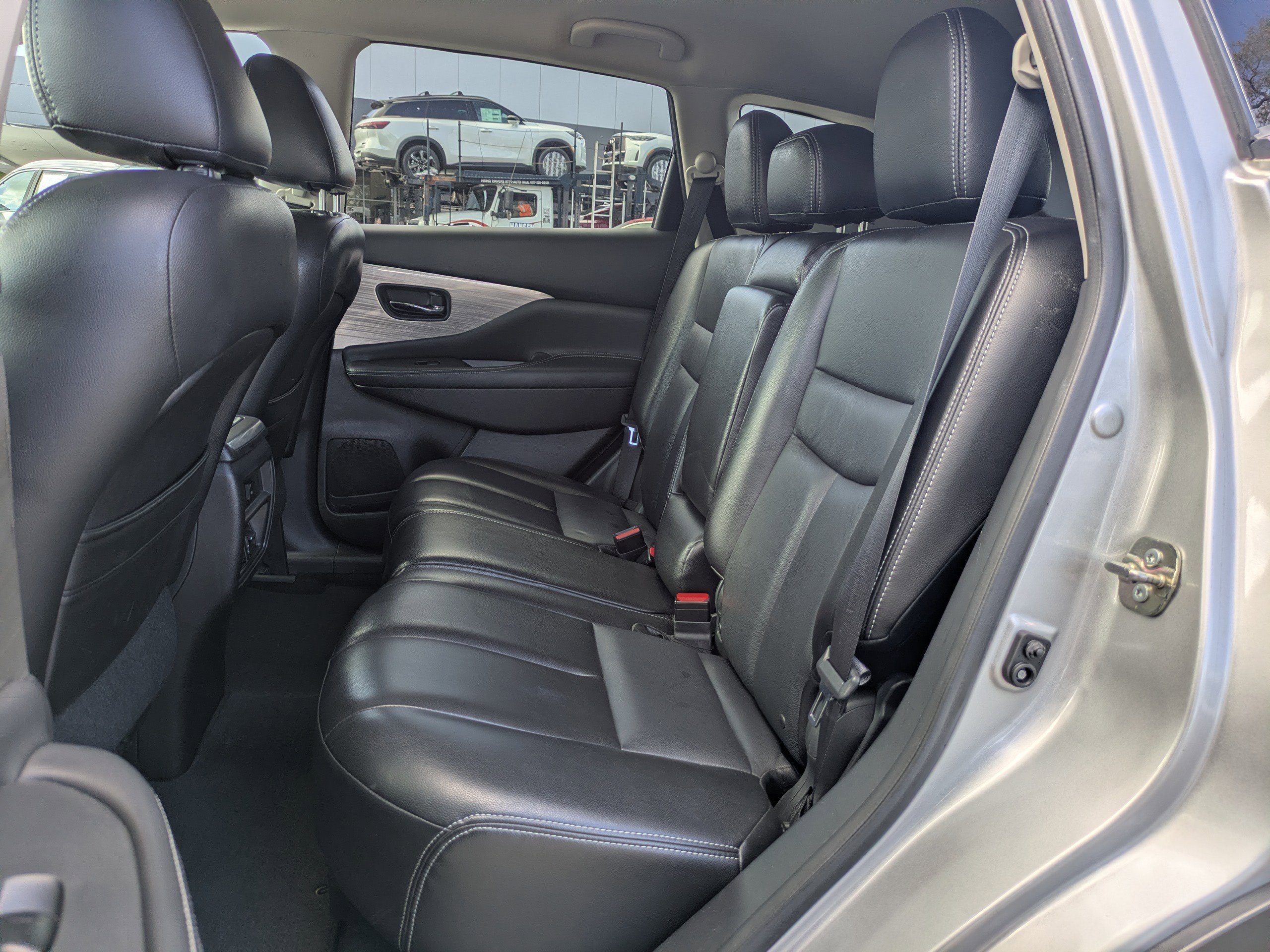 Used 2017 Nissan Murano SV image 14