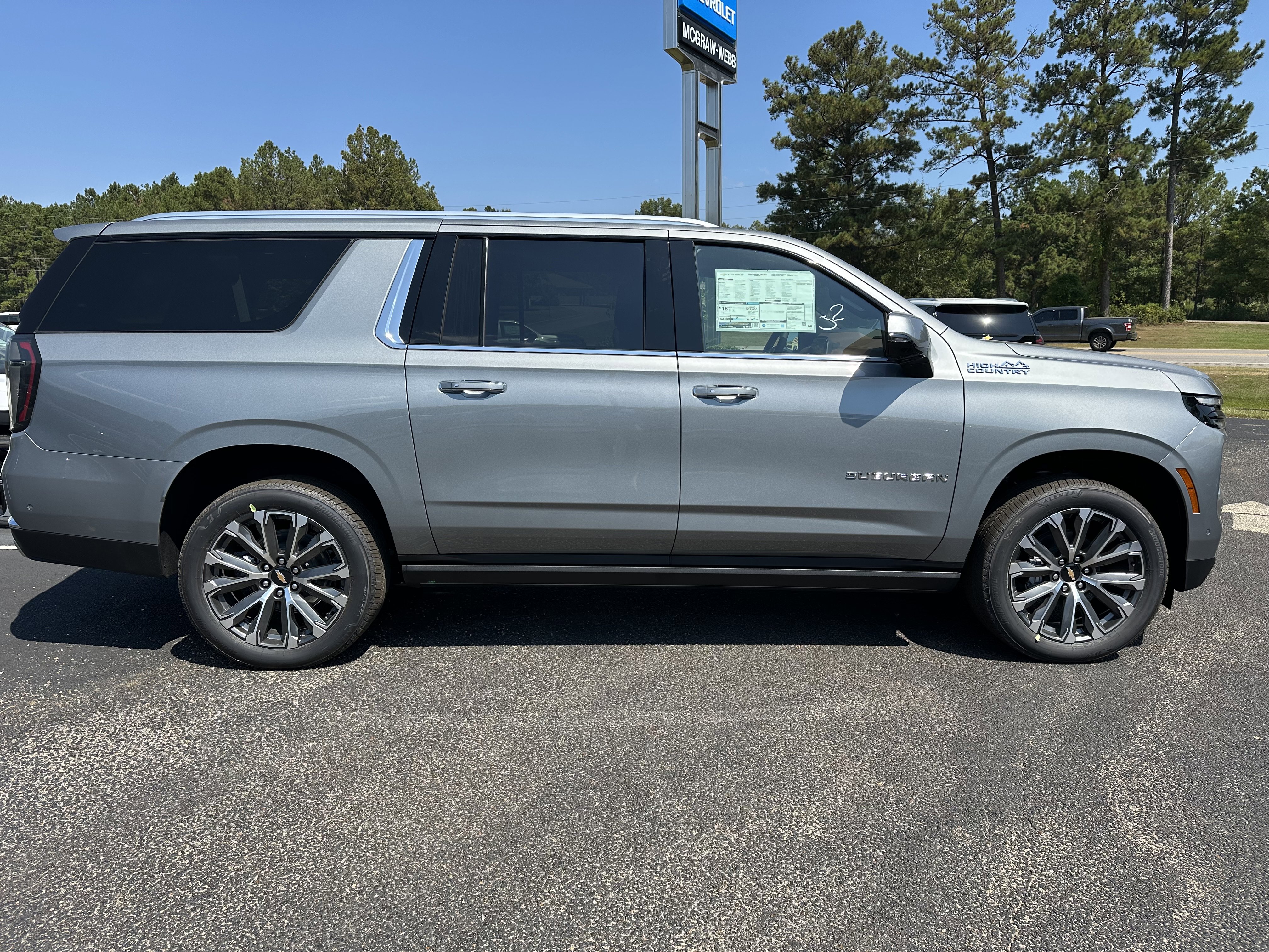New 2026 Chevrolet Suburban High Country image 5
