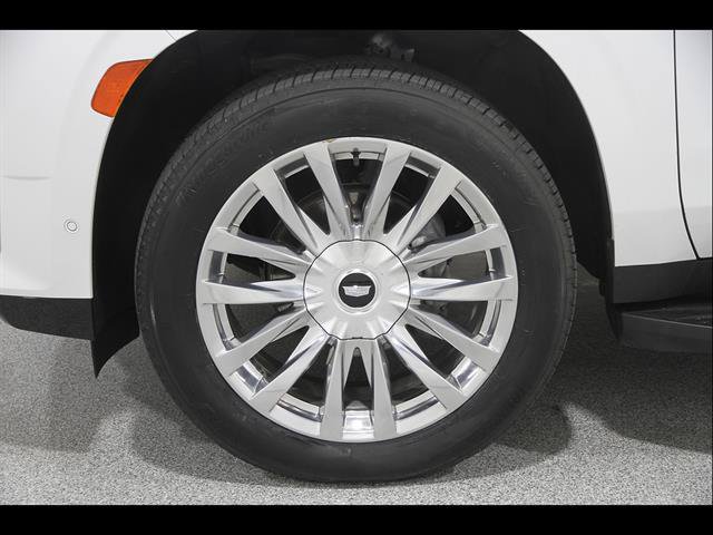 Used 2021 Cadillac Escalade Premium Luxury AWD/4WD image 26