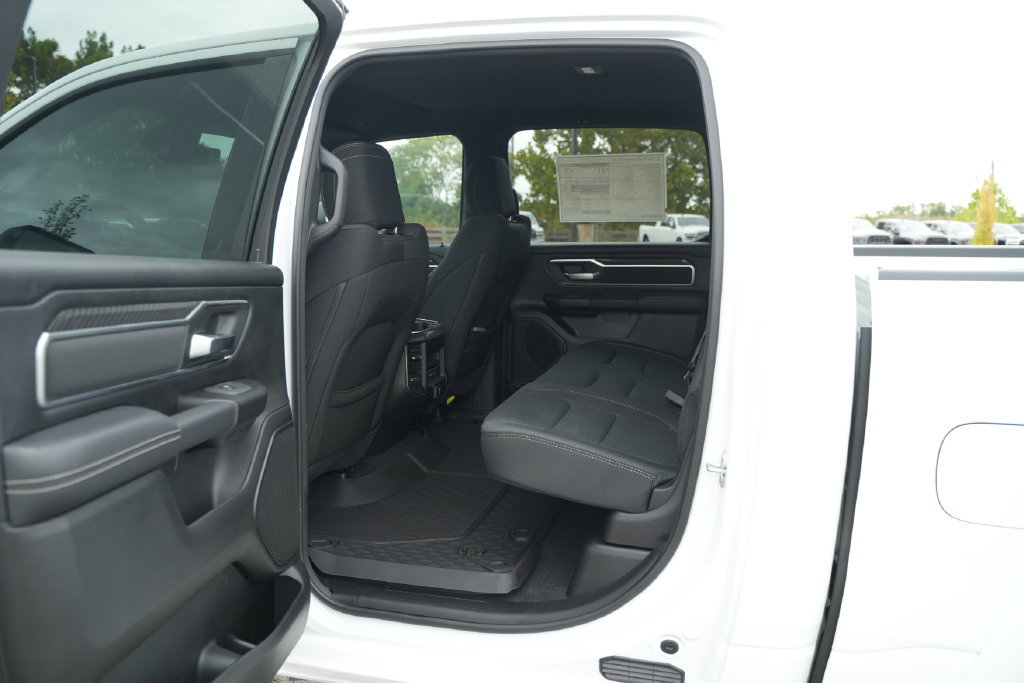 New 2026 RAM 1500 Big Horn AWD/4WD image 13