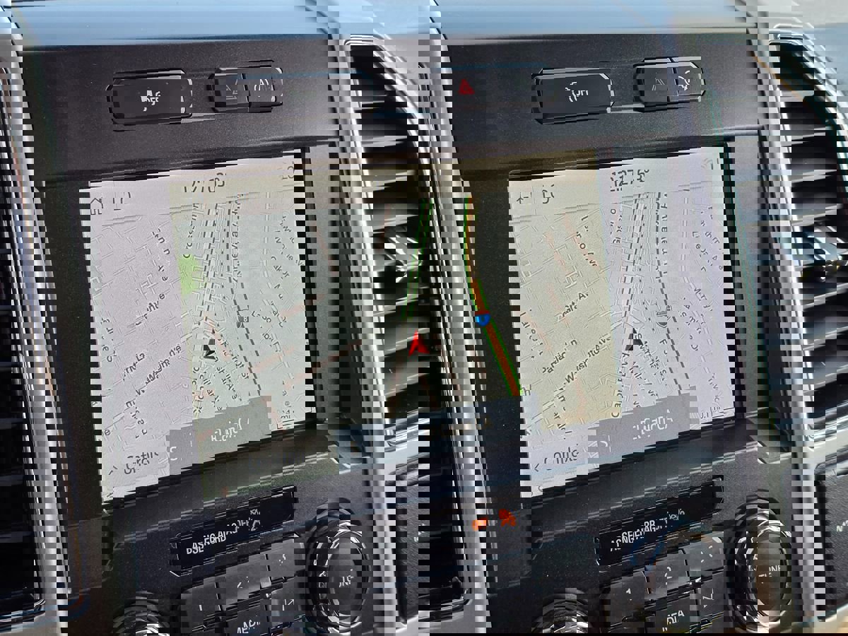 Used 2019 Ford F150 Lariat image 36