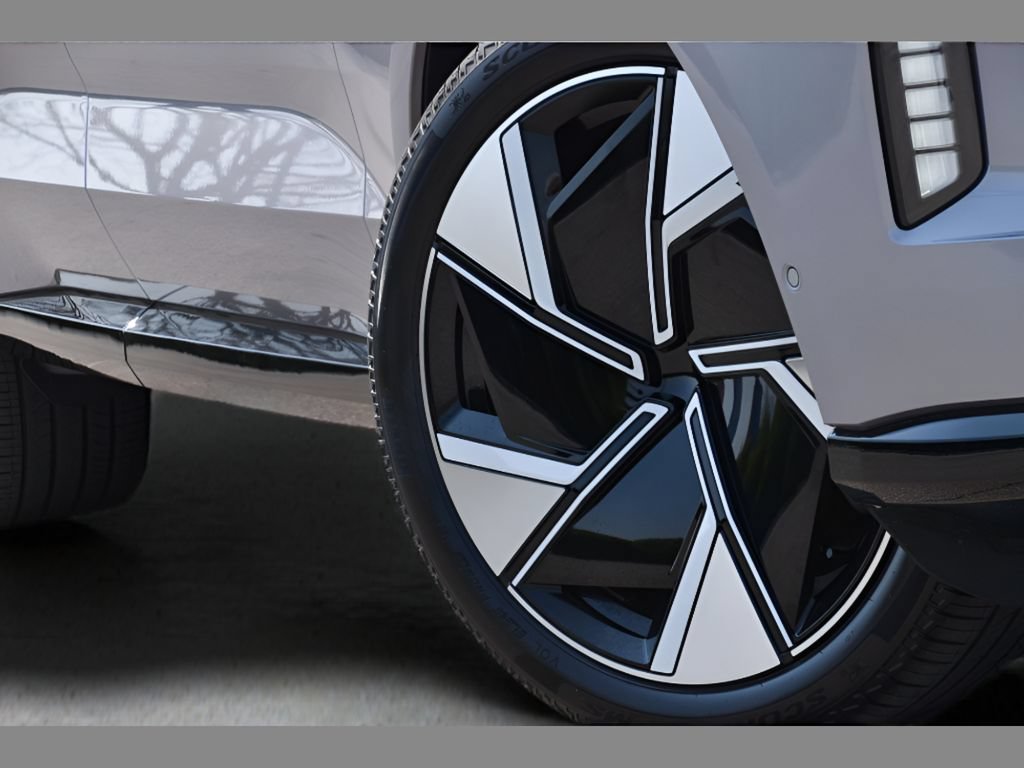 New 2026 Volvo EX90 Ultra AWD/4WD image 10