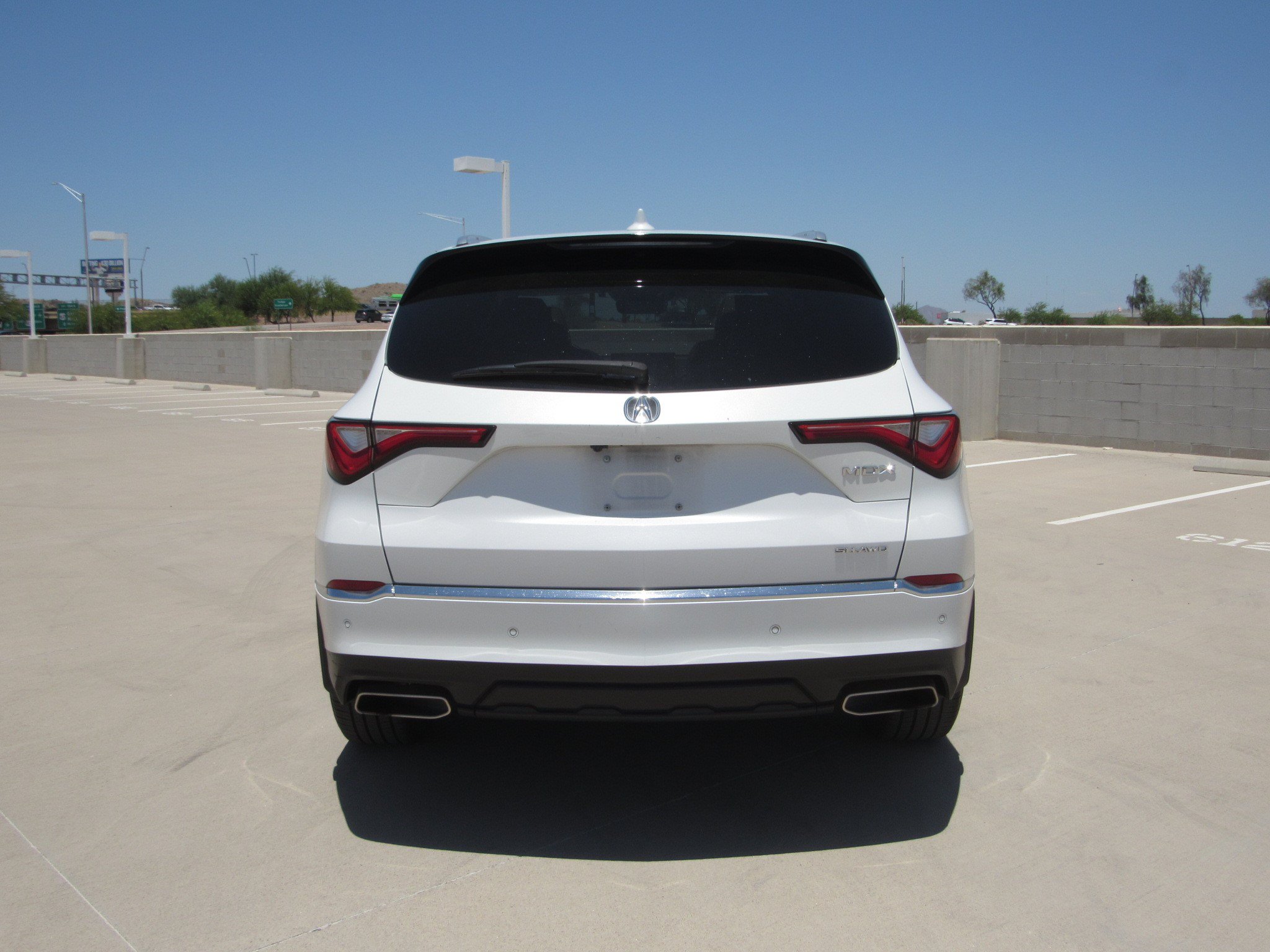 Used 2023 Acura MDX SH-AWD w/ Advance Package image 7