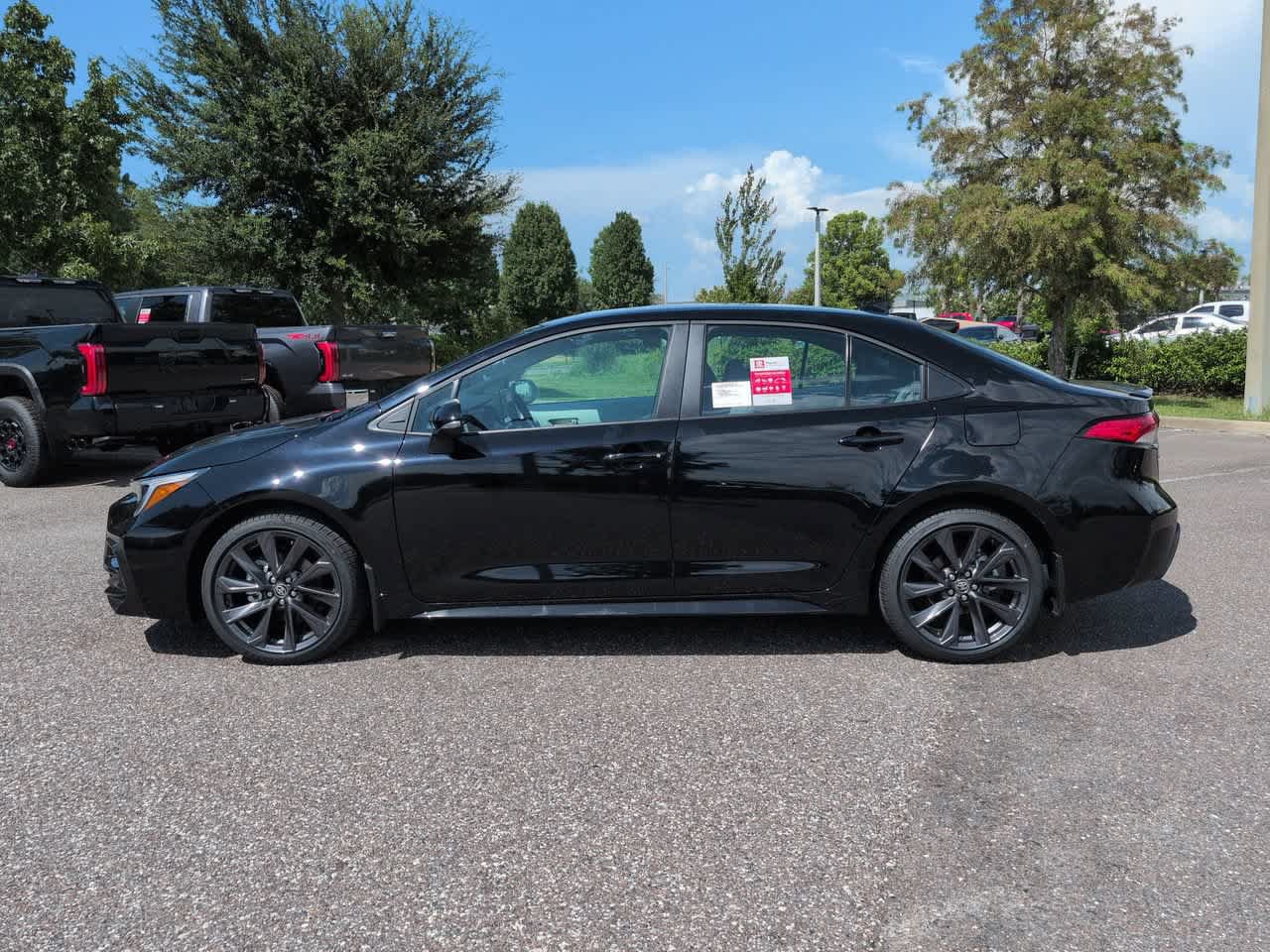 New 2027 Toyota Corolla SE FWD image 3
