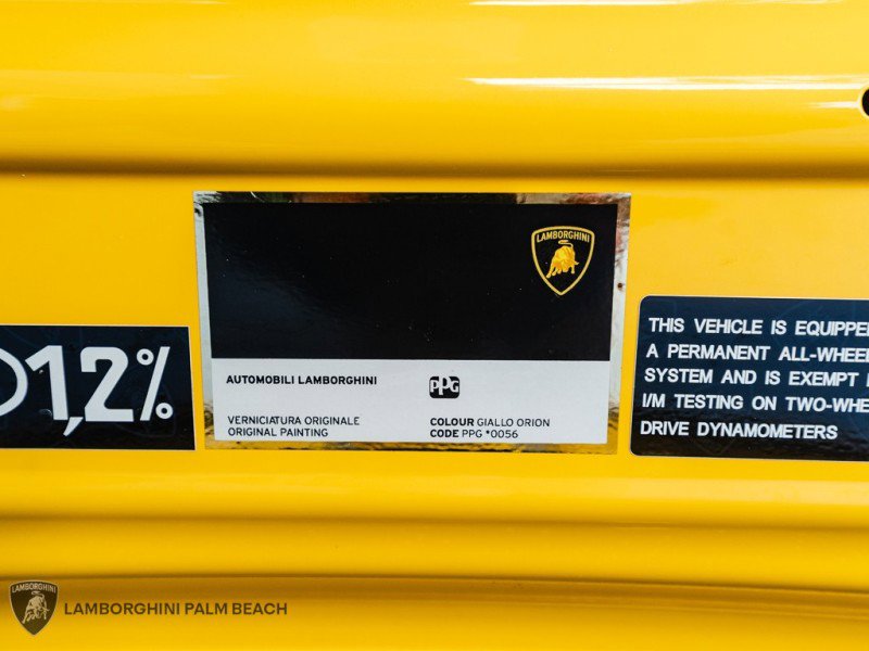 Used 2021 Lamborghini Aventador SVJ image 38