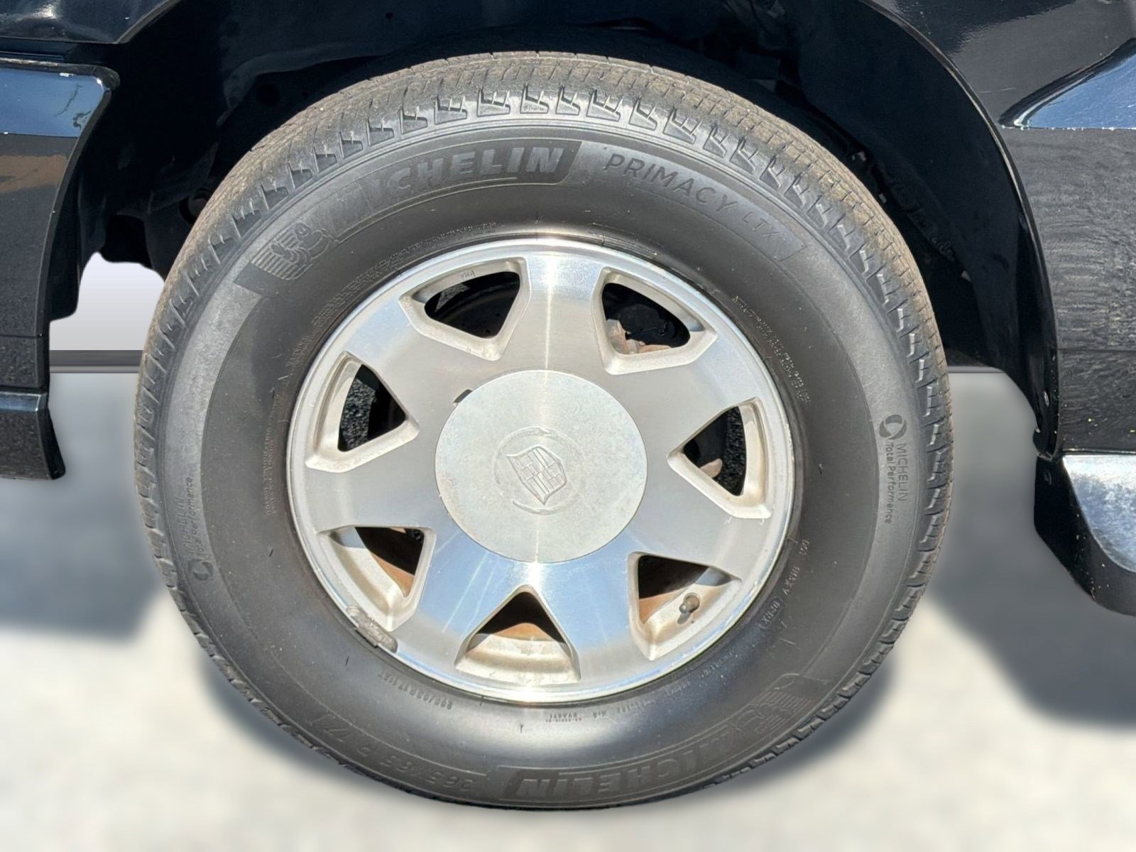 Used 2003 Cadillac Escalade 2WD w/ Marketing Vehicle Package image 12