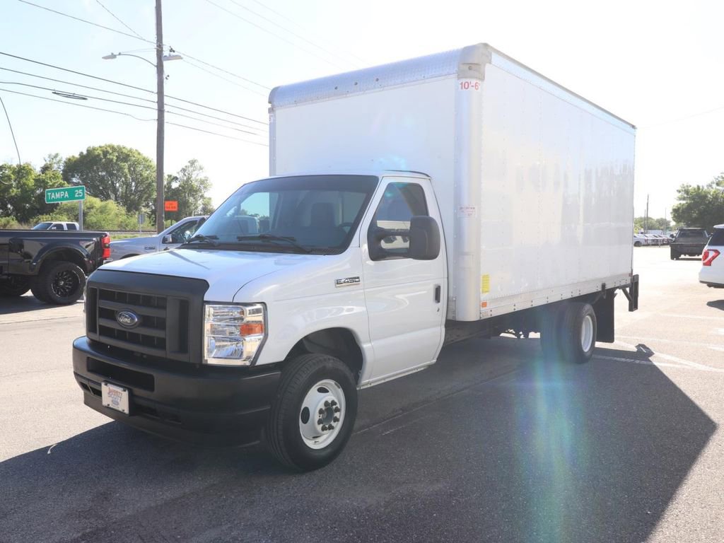 Certified 2024 Ford E-450 and Econoline 450 Super Duty w/ Power Windows & Locks Group image 12