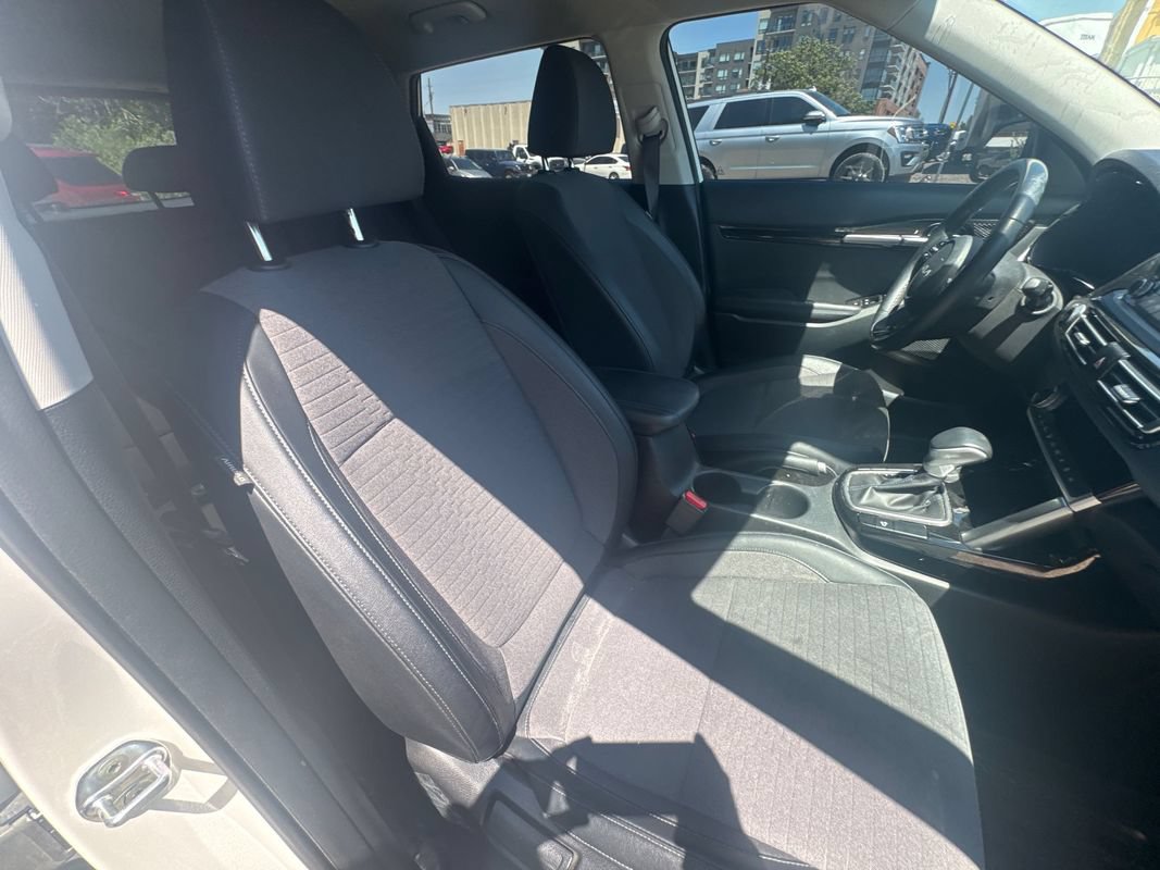 Used 2022 Kia Seltos S FWD image 17