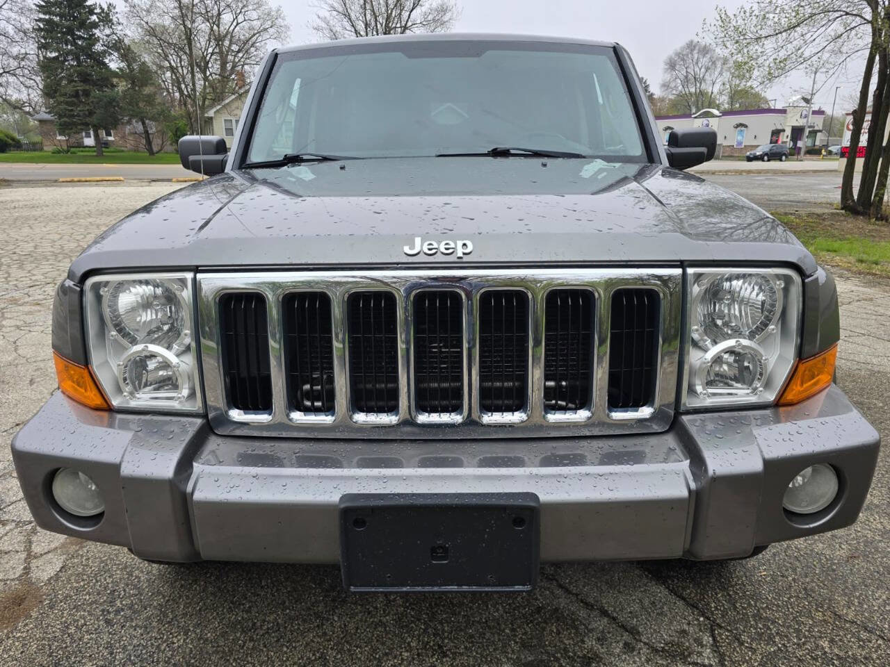 Used 2007 Jeep Commander Sport w/ Sun/Sound Group AWD/4WD image 2